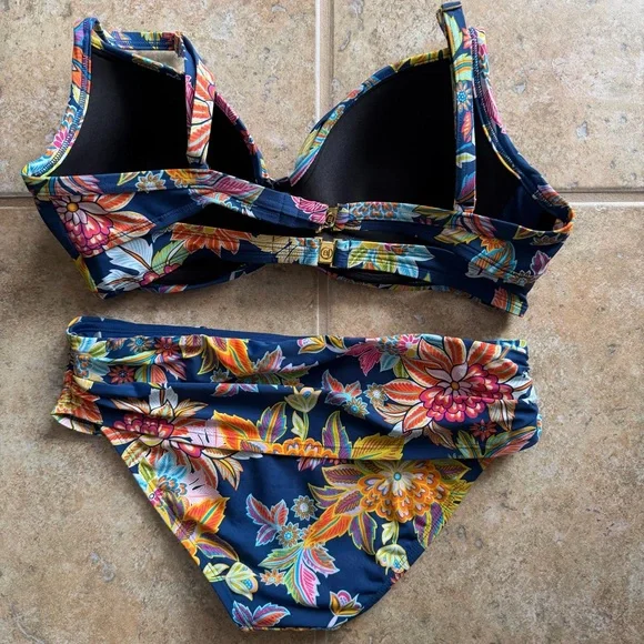 Bleu Rod Beattie Blue and Multicolor Floral Underwire Bikini Set 38D - Picture 2 of 5